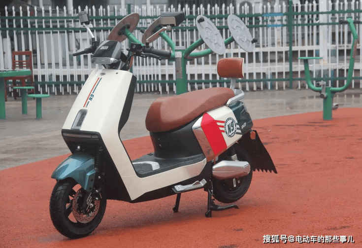2025年換電動(dòng)車，行內(nèi)人為何更推薦這3個(gè)品牌？維修通用性成關(guān)鍵